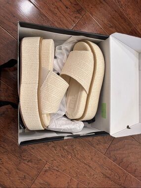 ShuShop Cream Woven Platform Slide Sandals